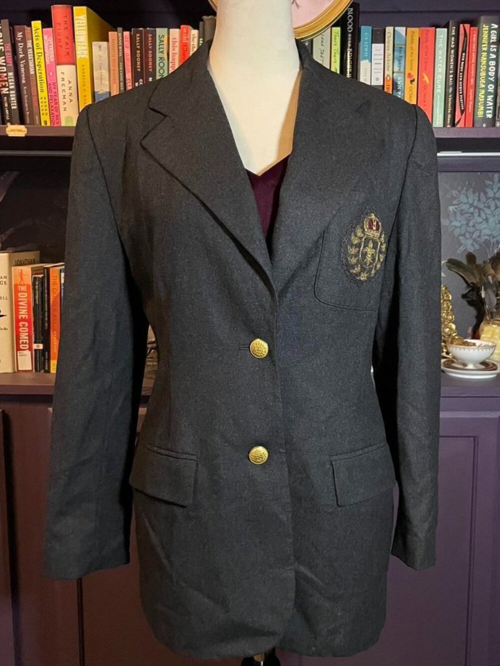 Grey wool blazer with beaded crest